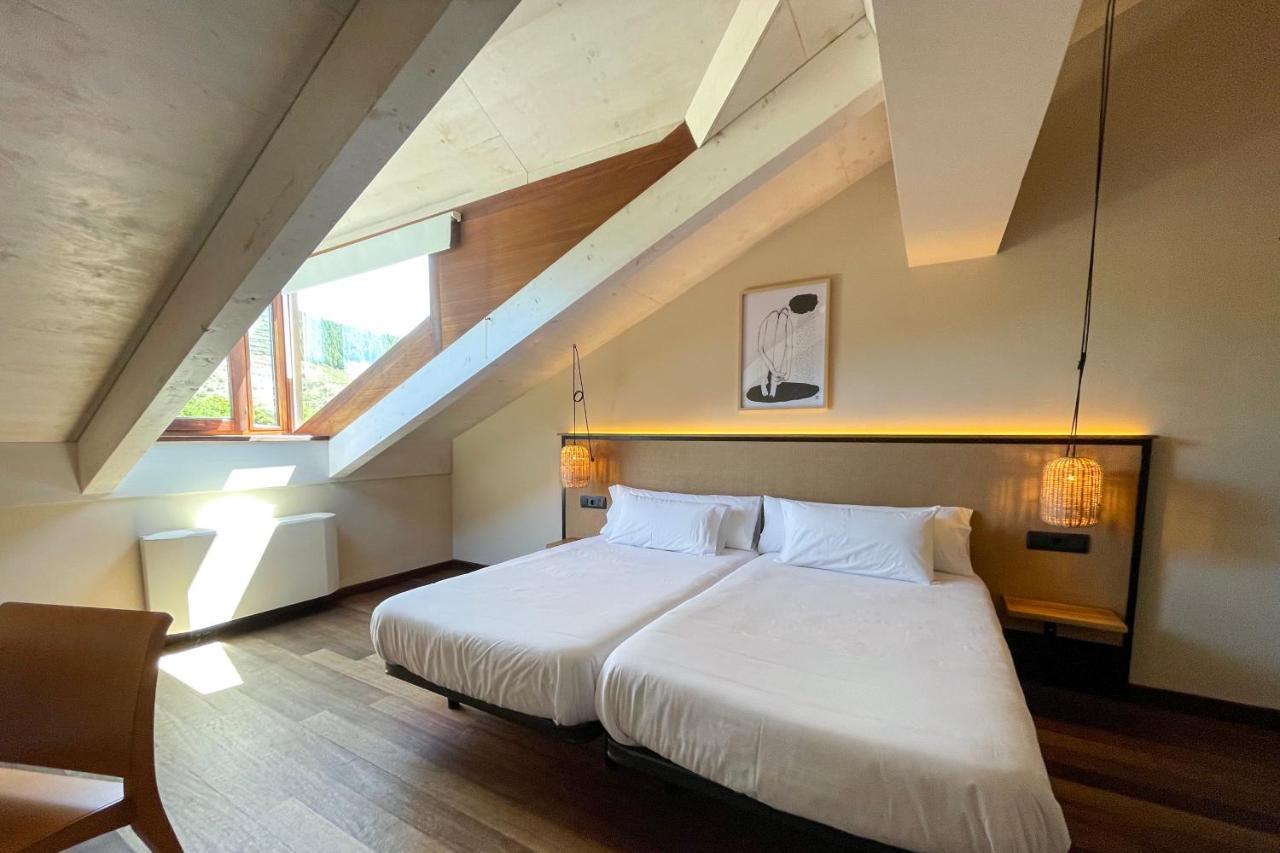 No-Mad Green Hotel Molinaseca Bagian luar foto